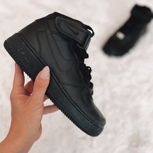 Nike Air Force 1 Mid Black